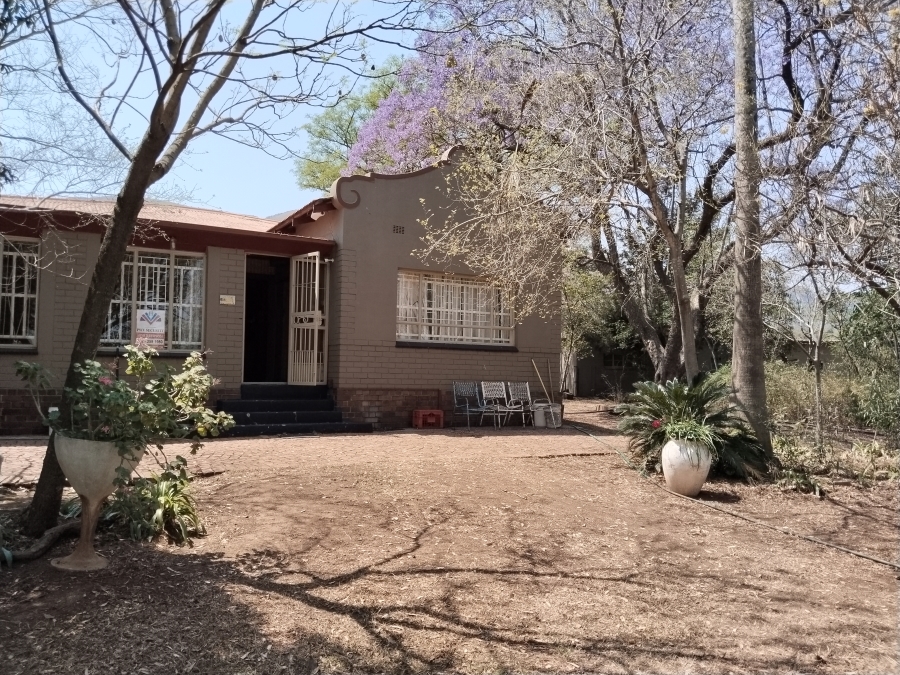 6 Bedroom Property for Sale in Rietfontein A H North West